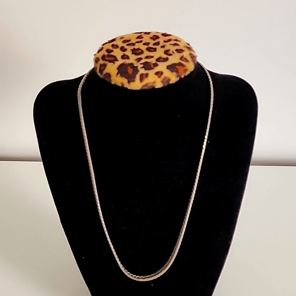 chain necklace - Picture 1 of 3